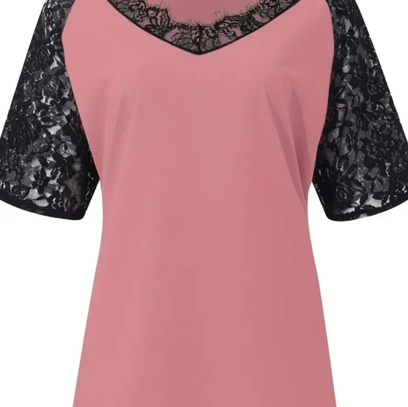 NWT!! Women's Plus Size Pink and Black Jacquard Contrast Lace Casual Fashion Top - Picture 7 of 10